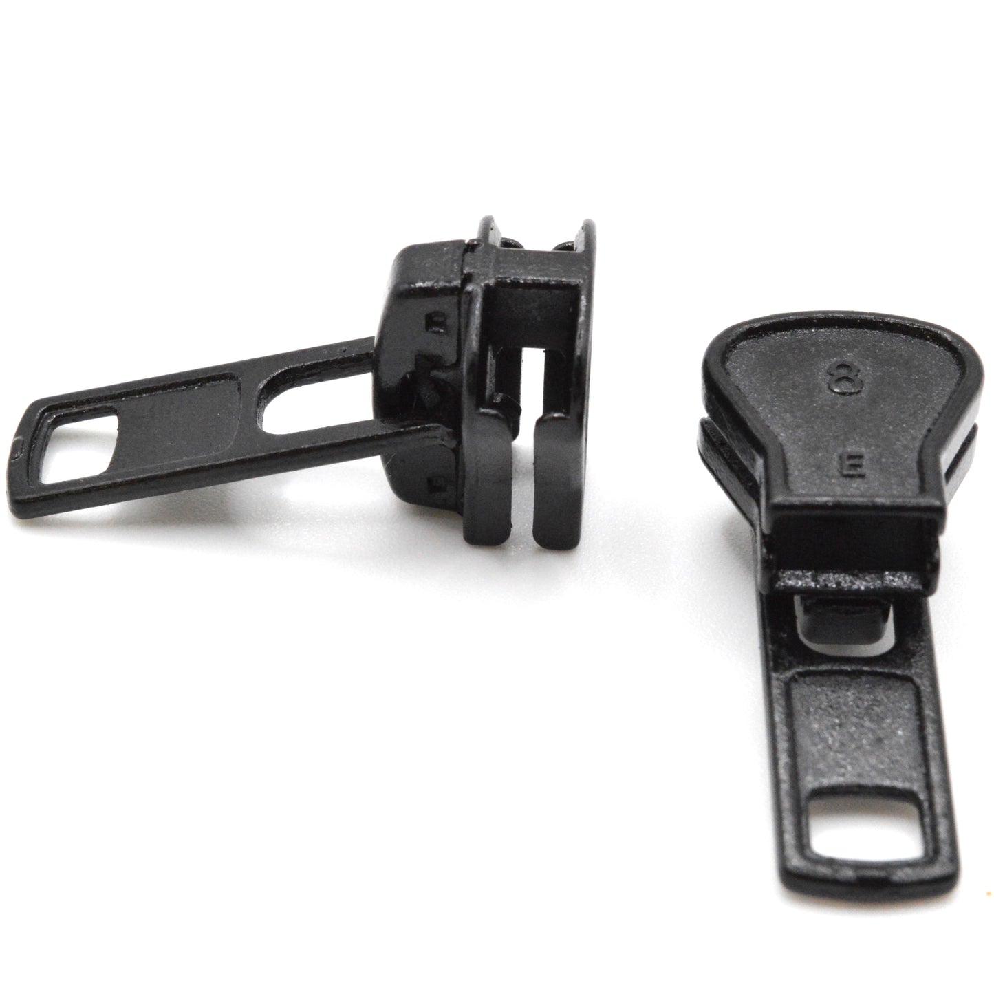 Lot de 2 Curseurs / Tirettes pour fermeture injectée (maille 8 mm) - Noir, Bleu Marine, Marron et Argenté